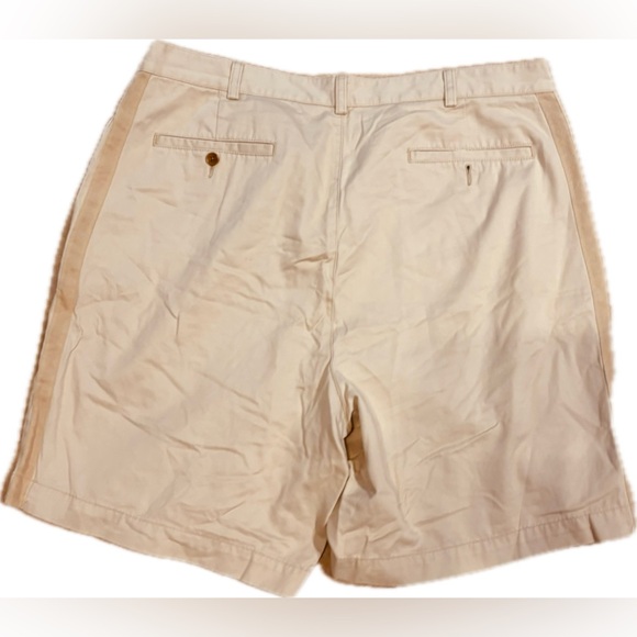 Tommy Hilfiger men's Hawaiian short
Size: Waist 38| EUC- - Picture 3 of 4